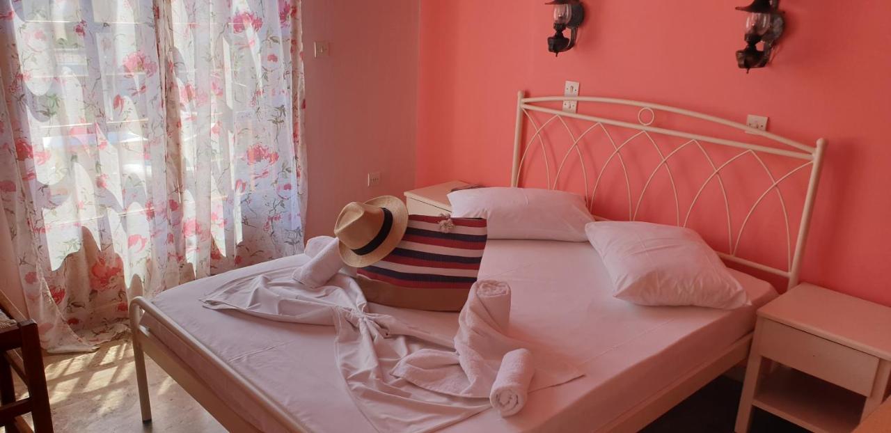 Ilios Apartments Poros Town エクステリア 写真