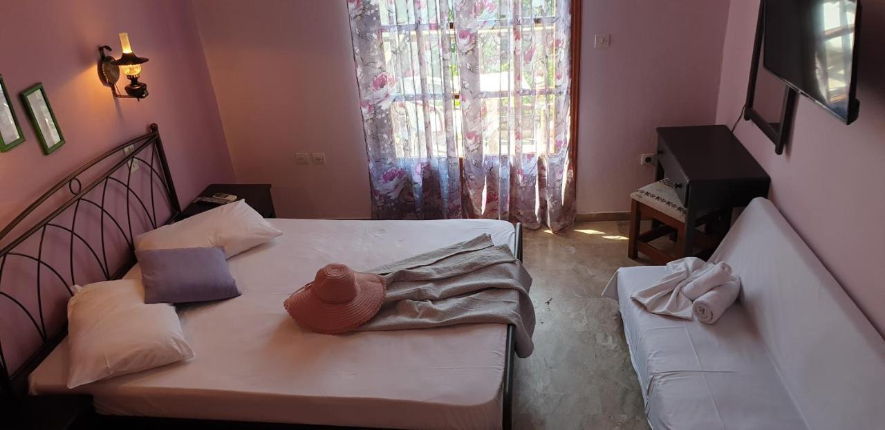 Ilios Apartments Poros Town エクステリア 写真