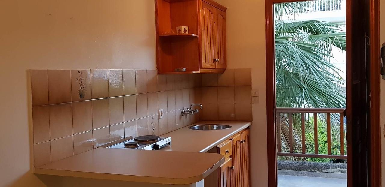 Ilios Apartments Poros Town エクステリア 写真